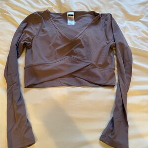 Gymshark Long Sleeve V-Neck Top in Lavender